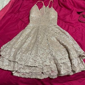 Windsor cute mini dress